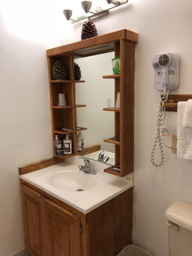 Travelers Inn And Suites Саут Лейк Тахо Екстериор снимка